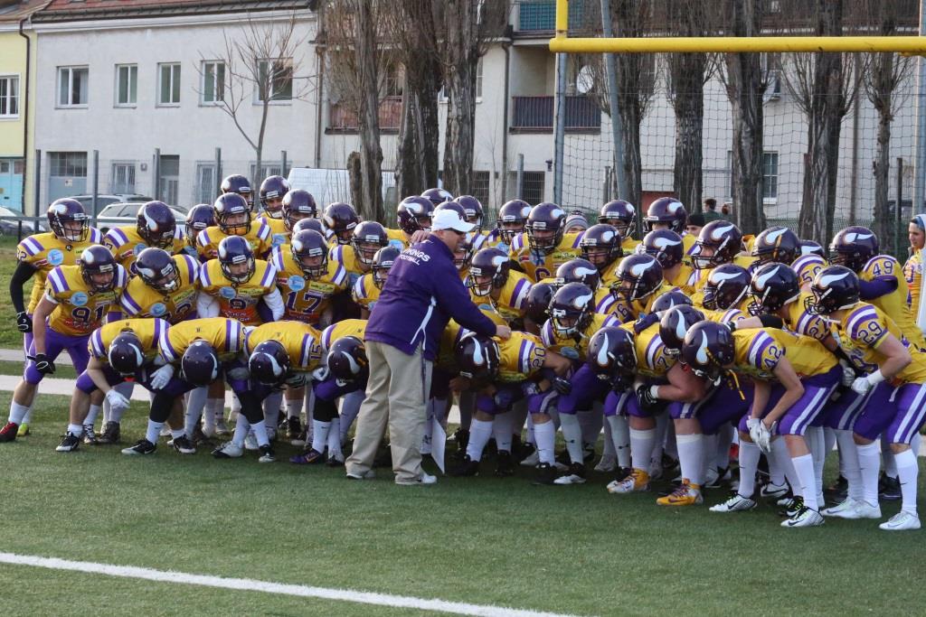 Vienna Vikings II gewinnen gegen die Steelsharks Traun mit 14:10