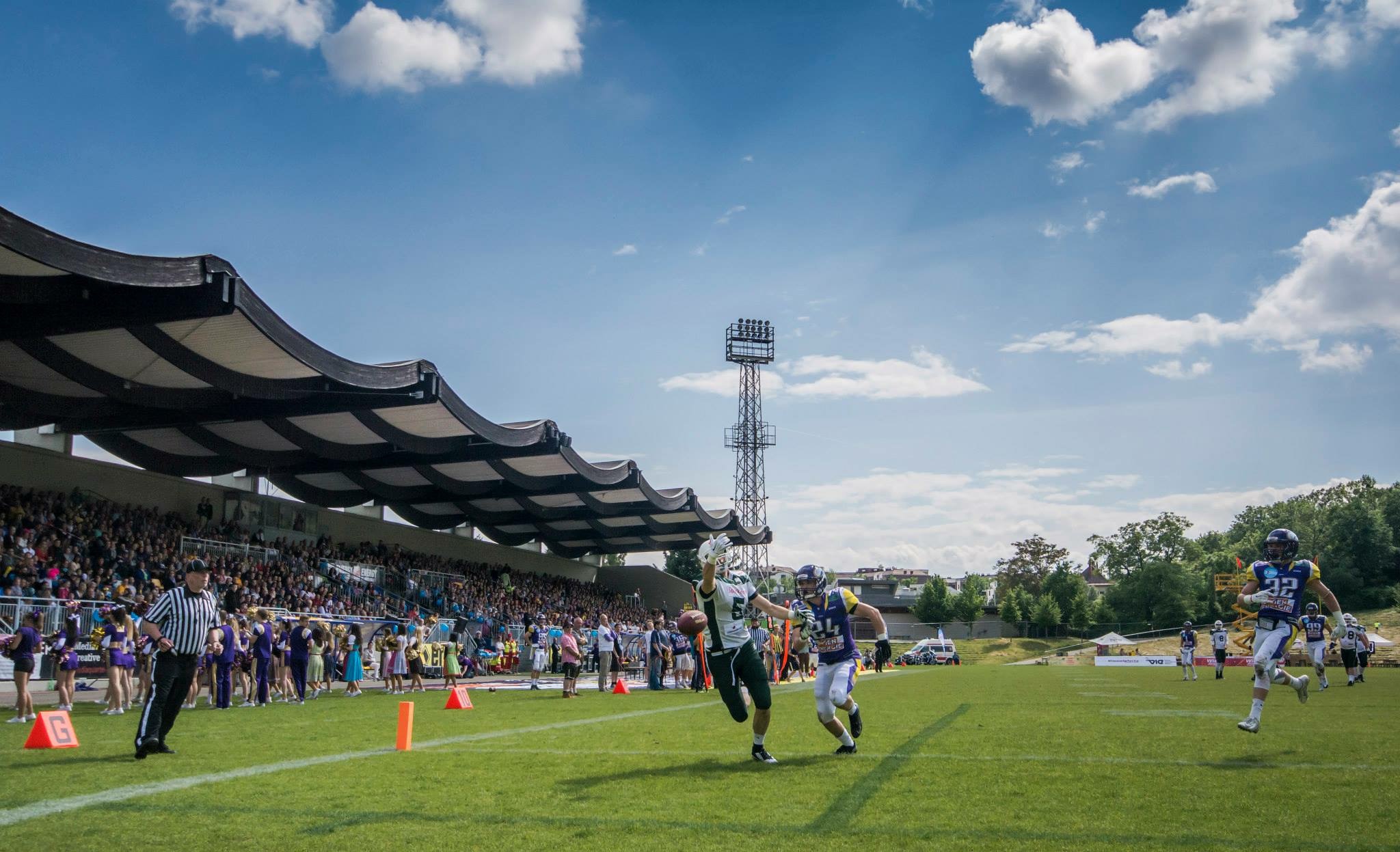 BREAKING NEWS: Die Haupttribüne ist freigegeben!