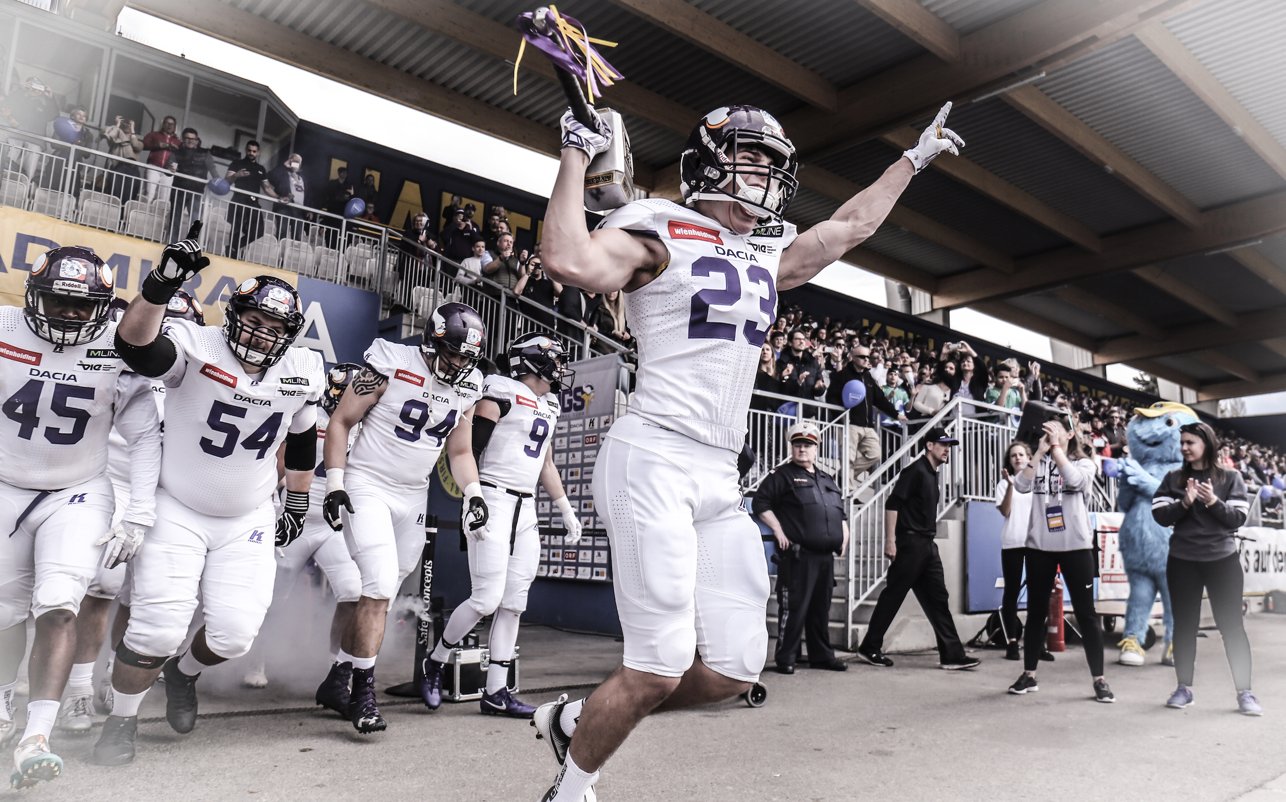 Die Dacia Vikings Charity Bowl XXI als Topspiel gegen die Raiders