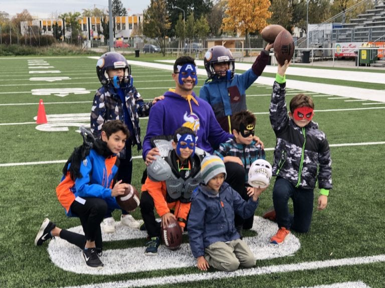 Happy Halloween! SOS Kinderdorf Kids beim Vikings Superhelden-Camp