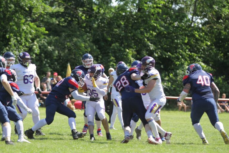 AFL Division 3 – Footballkrimi in Ebenfurth bei Vikings versus Mustangs